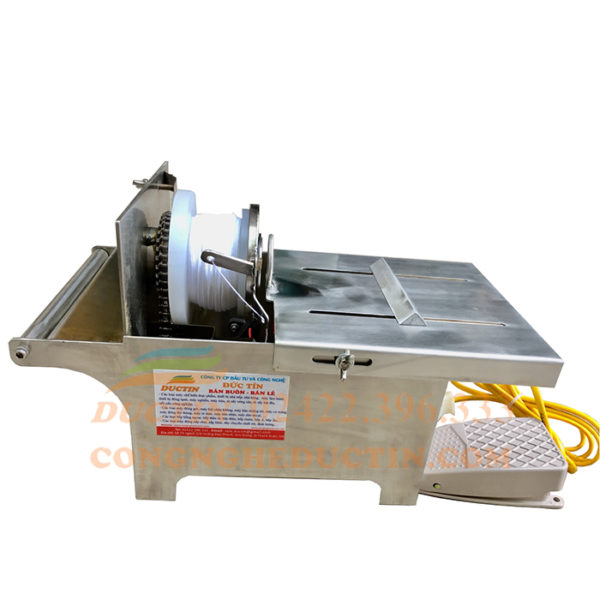 May-buoc-xuc-xich-mo-to